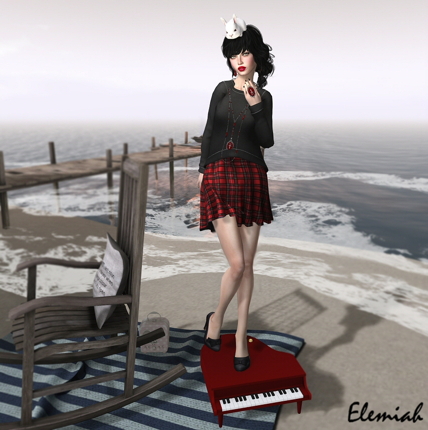 elemiah - little red piano 3b